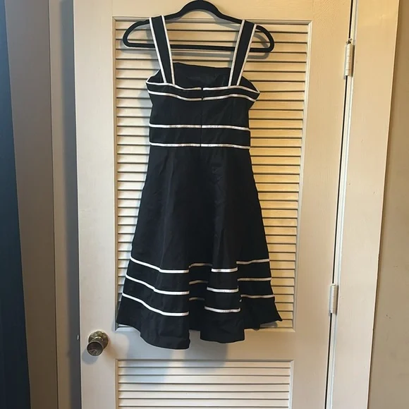 White House black market black and white contrast dress - Picture 5 of 5